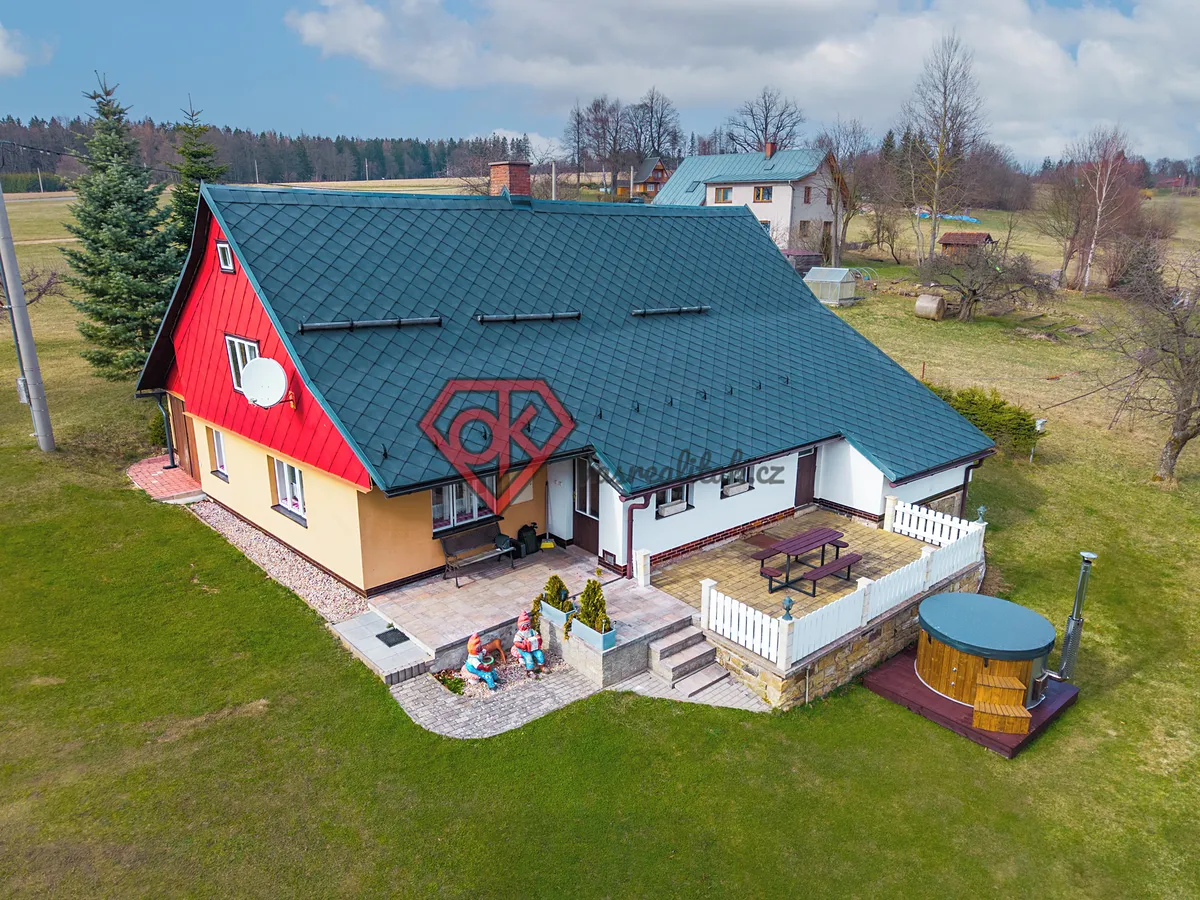 Prodej rodinného domu 115 m², pozemek 26714 m²
